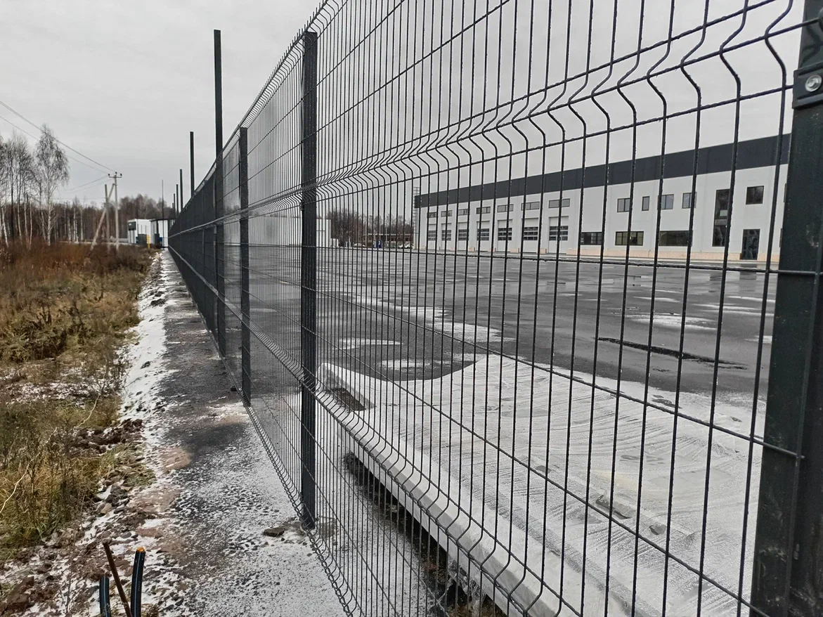Поставка и монтаж 3Д забора для сервисного центра Республика Башкортостан, д. Карпово, ул. Ландшафтная, 4
